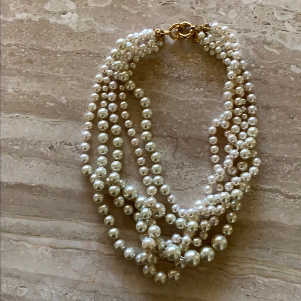 J CREW TWISTED PEARL NECKLACE